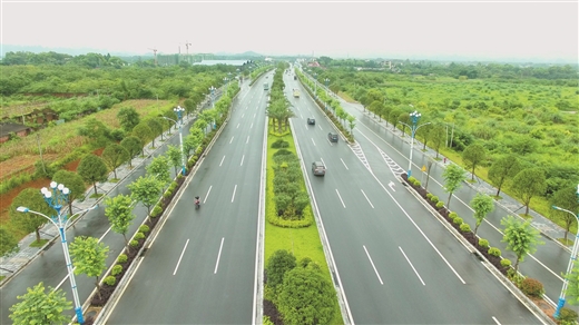 桂林:山水通大道 坦途奔小康