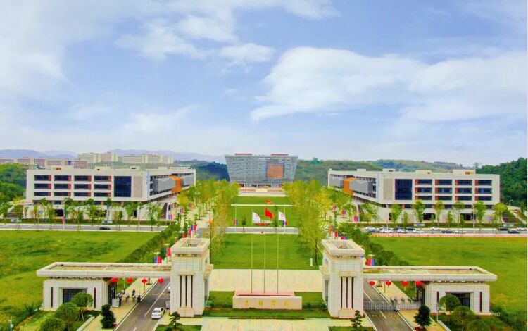 九个理由告诉你，为什么是吉利学院！_fororder_1