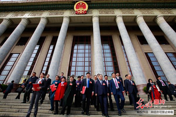 【中国梦·践行者】两会落下帷幕,听听这些代表委员的"互联网 "小目标