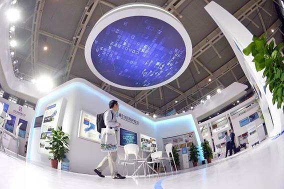 （國博資訊-下小圖2）南京國博獲“2019年度金五星優秀會展場館獎”