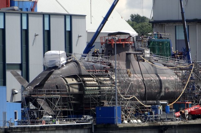 德國212潛艇艇身真光滑 德國212潛艇艇身真光滑