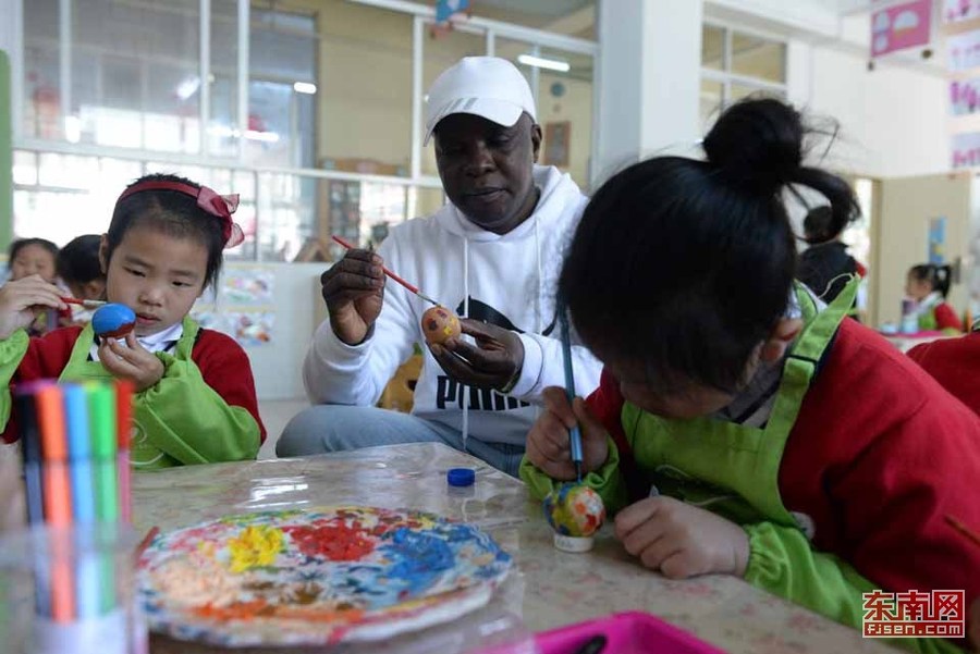 【焦点图】【移动版 轮播图】【滚动新闻】德化：春分“立蛋”