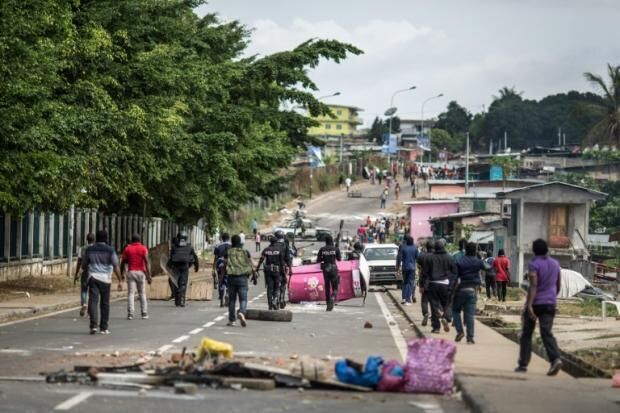 加蓬总统大选结果引发暴力 逾1000人被捕