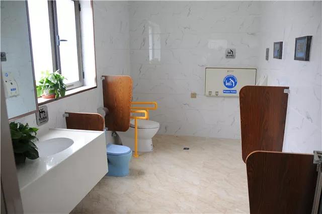 三年投資7億余元 甘肅旅遊廁所已成靚麗風景線