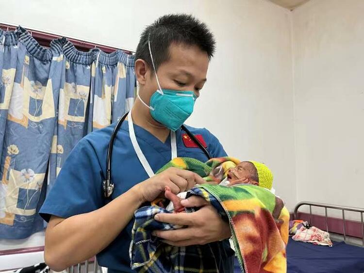 援外日记｜“她请我给孩子取一个中国名字”