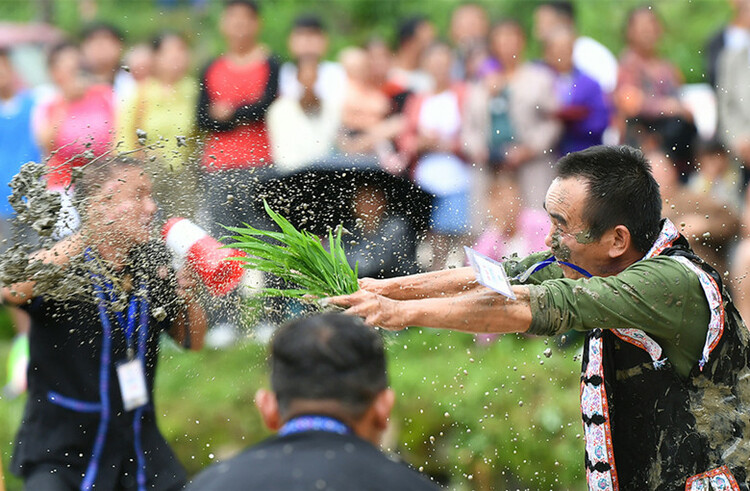 湖南湘西：農耕節上歡樂多_fororder_1