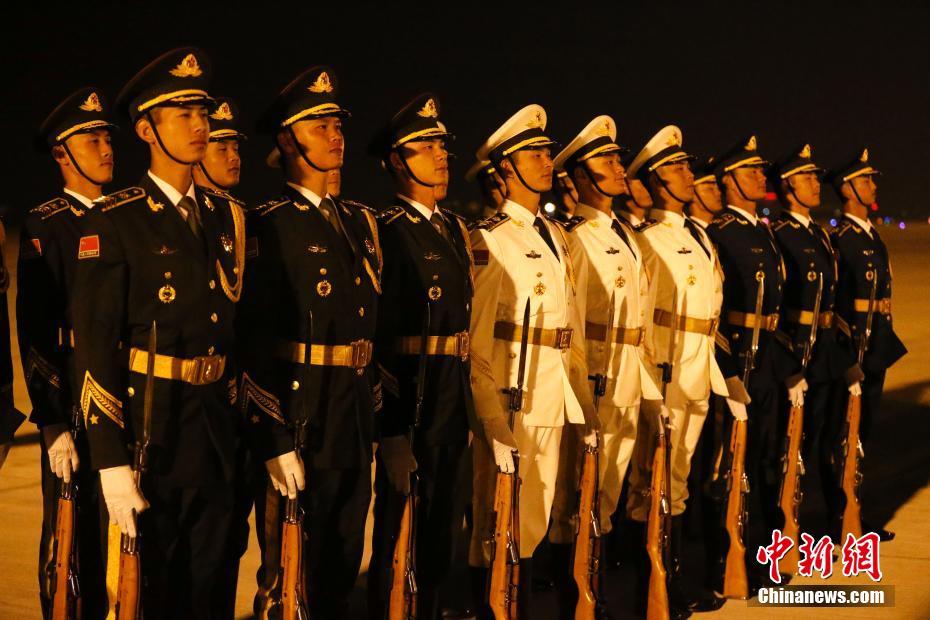 中國人民解放軍三軍儀仗隊迎接抵達杭州的貴賓