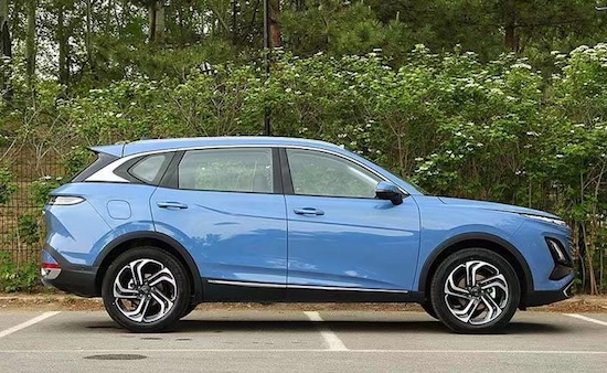 降低售价博销量 奔腾T90上市_fororder_image003