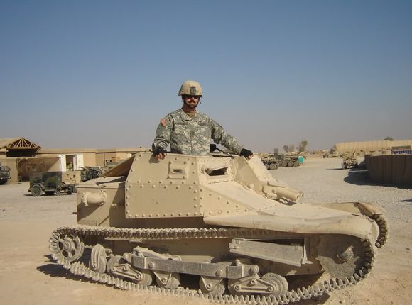 二战博物馆？美军中东发现大批稀有坦克