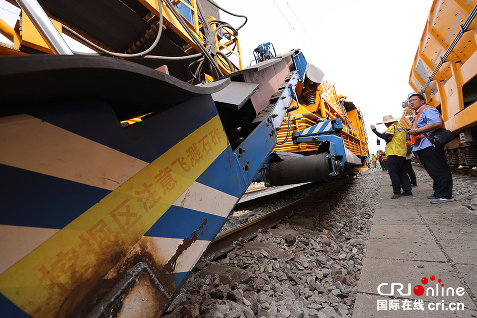 京津冀最大货运班组站里的“大动作”与“小科技”（组图）_fororder_图片15