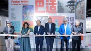 成都：外国艺术家唱响艺术“双城记”