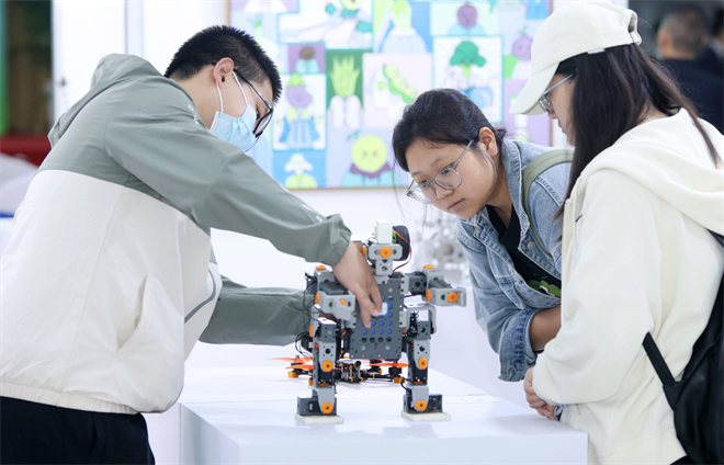 长安大学城高校毕业成果联展暨创新创意大赛开幕_fororder_图片20