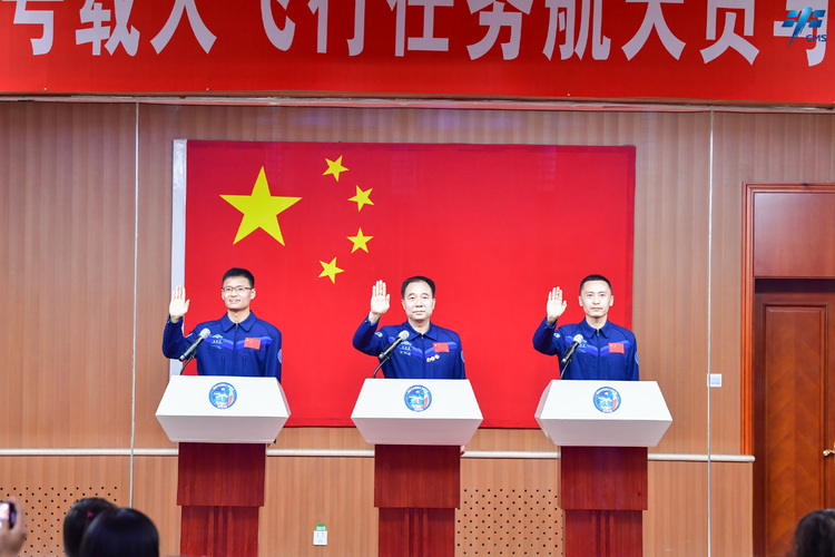 tp钱包app下载 | 超重耐力适应、水下出舱……神舟十六号航天员乘组地面训练画面公布