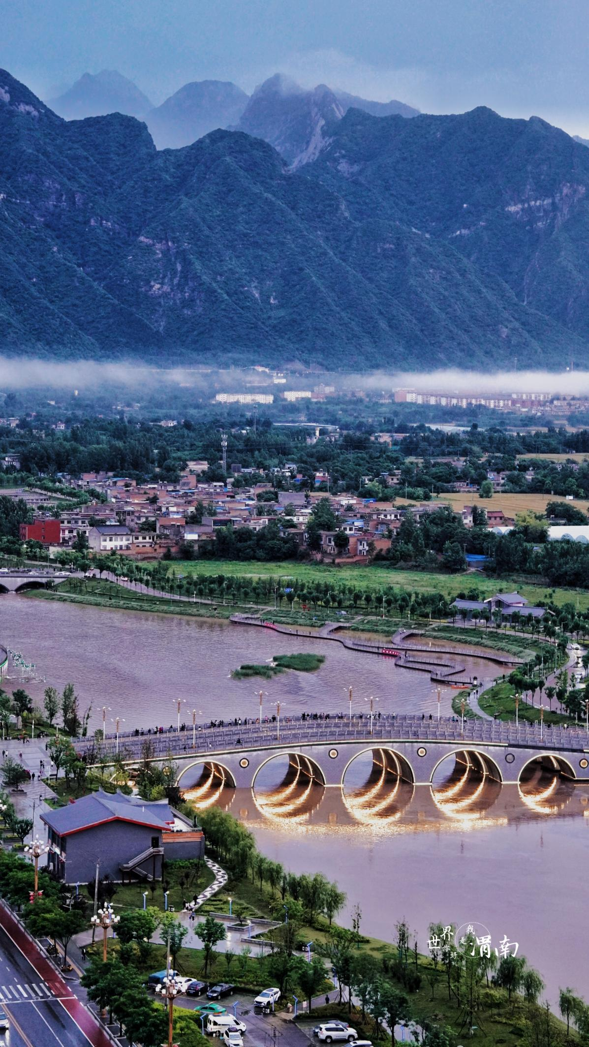 西岳华山： 云雾升腾似丹青_fororder_图片7