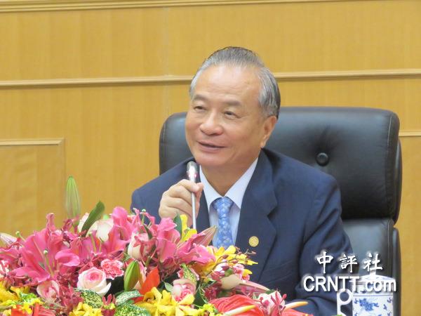 93大游行 伍錦霖喊話盼年金改革不損尊嚴(yán)