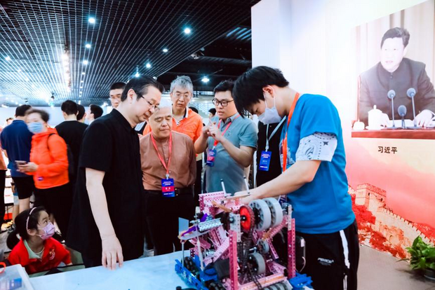 【原創】第三屆全國青少年科技教育成果展示大賽上海市區域賽線下比賽開幕_fororder_2