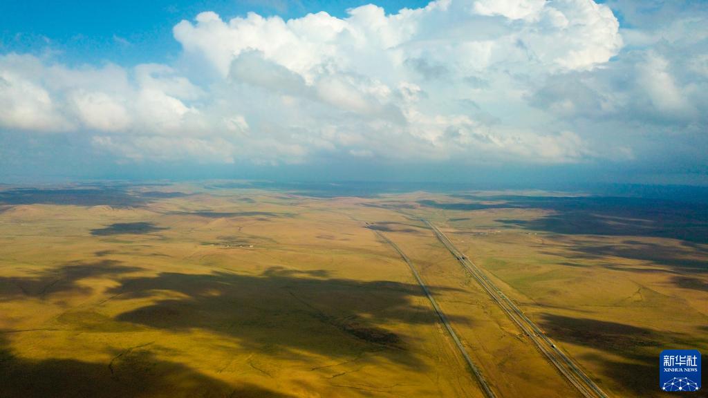 内蒙古草原陆续进入返青期_fororder_3