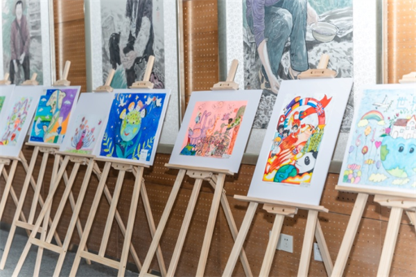 世界儿童画和平美术作品展在武汉天下和平美术馆揭幕_fororder_图片7