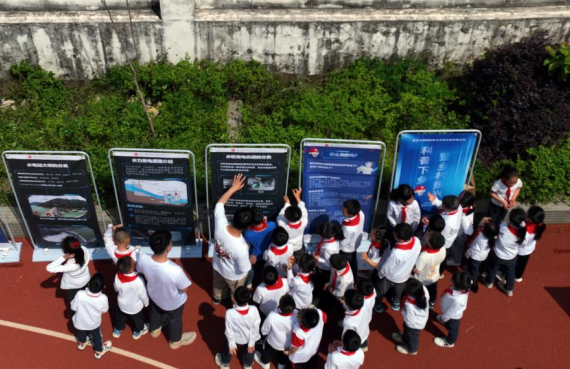 【原创】重庆彭水：“大唐启明星”课堂走进校园_fororder_微信图片_20230605120225