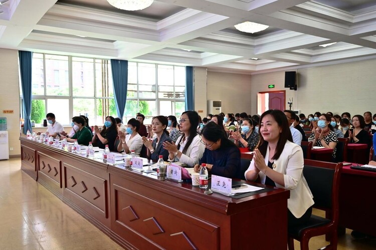 聚焦教育高质量发展，践行课程综合化实施_fororder_2-1