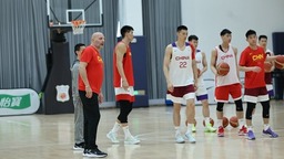 中国男篮集训名单大变样？