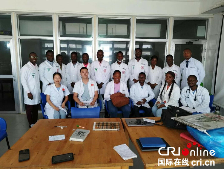 援外日记丨在利比里亚 我们从朋友变成了兄弟姐妹_fororder___172.100.100.3_temp_9500031_1_9500031_1_1_ac85ab80-8d52-47b7-9296-b6fb8371b44a