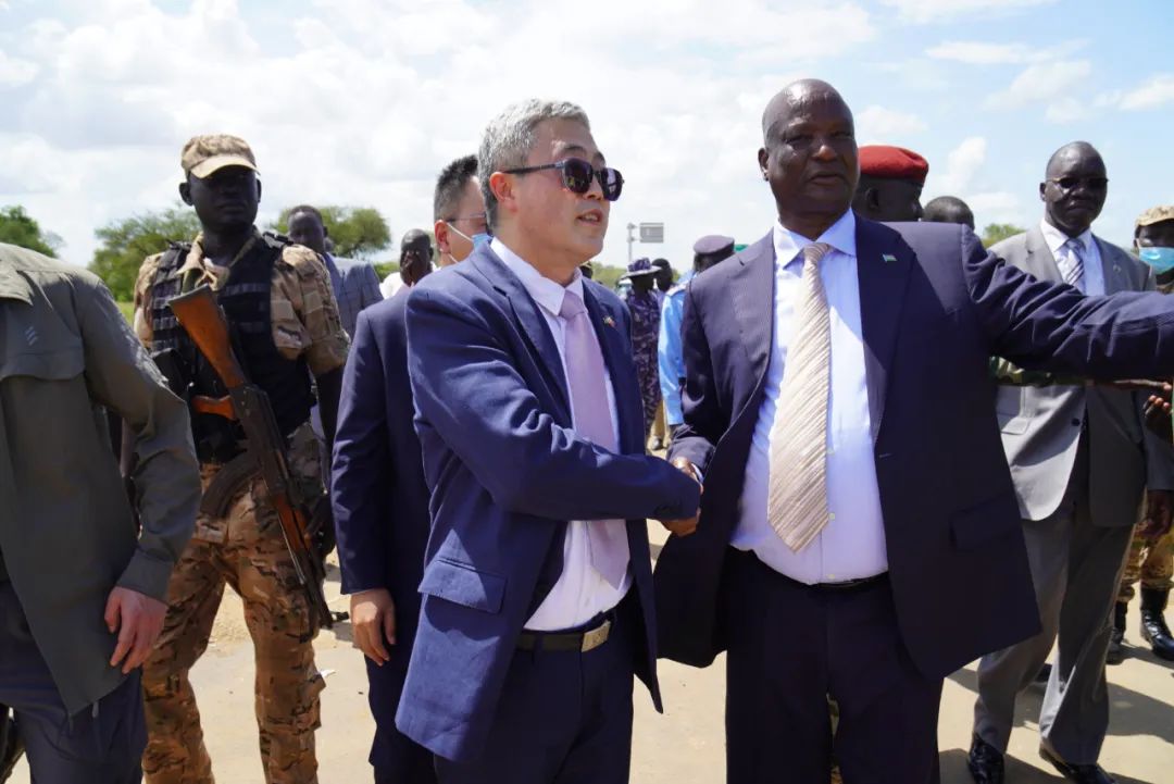 直通使领馆 | 中国驻南苏丹大使马强：这个多姿多彩的年轻国度与中国情谊深厚！