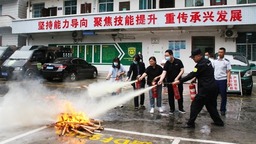 贵州碧江消防走进铜仁邮政 培训消防“明白人”