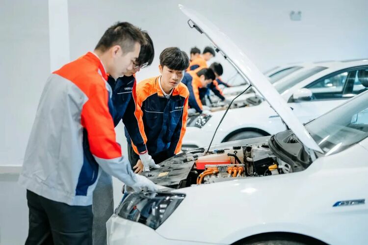 九个理由告诉你，为什么是吉利学院！_fororder_7