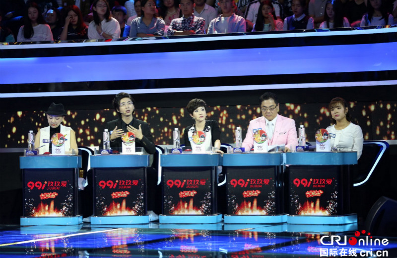 《演说家》导师变身红娘谈择偶标准 乐嘉谏言团开撕