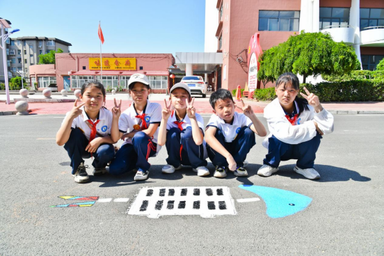 （原创）邯郸冀南新区：井盖变“景”盖 涂鸦绘文明_fororder_邯郸冀南新区：井盖变“景”盖 涂鸦绘文明374