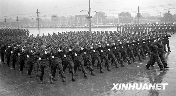 回顧新中國14次國慶閱兵，每個瞬間都是國人記憶中的經典