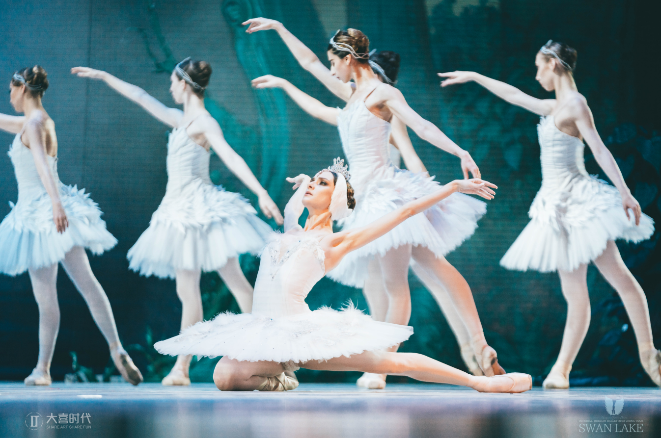 （转载）俄罗斯皇家芭蕾舞团携“百年经典”《天鹅湖》在蓉呈现