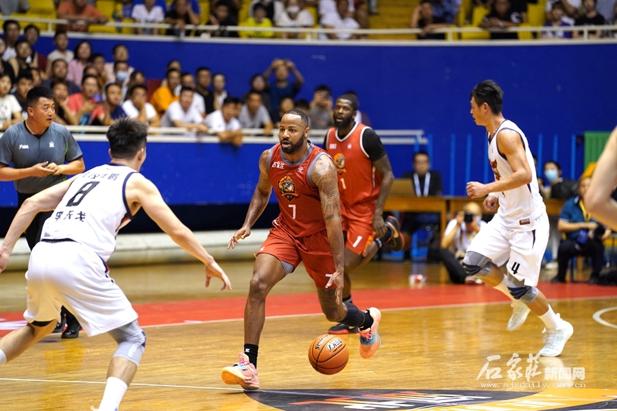 石家庄翔蓝101比89战胜武汉锟鹏