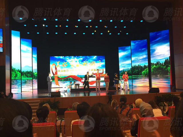 (function(){
    var bp = document.createElement('script');
    bp.src = '//push.zhanzhang.baidu.com/push.js';
    var s = document.getElementsByTagName("script")[0];
    s.parentNode.insertBefore(bp, s);
})();