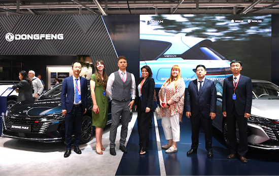 开拓俄罗斯市场 东风为中俄务实合作注入新动力_fororder_image001