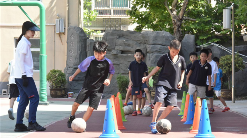 石家荘市裕華區の小學校6校が夏休み期間の學童保育を開始
