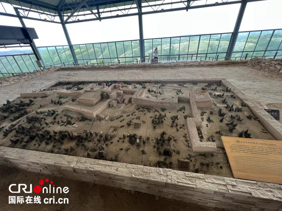 走进陕西榆林石峁遗址 感受千年古城独特的魅力_fororder_52ce48a3dd1f344c74de1827c949730