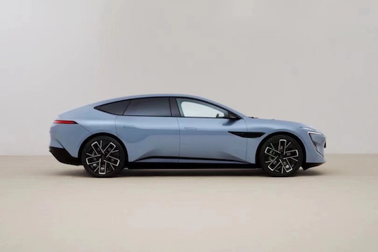 尺寸超过阿维塔11 阿维塔12纯电轿车曝光_fororder_image002