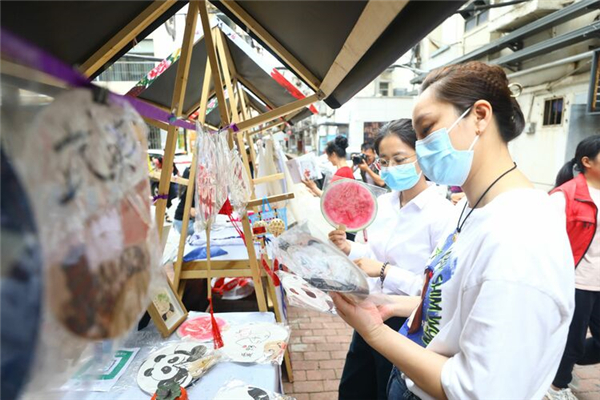 武汉江岸区劳动街道艺苑社区上演共同缔造“一台好戏”_fororder_04