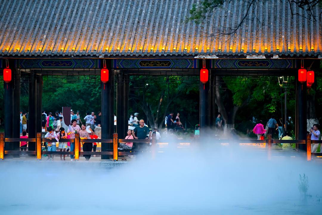 瀋陽市大東區萬泉公園：“沉浸”夜遊，如入仙境