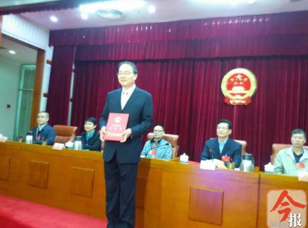 【政务参考】柳州市最新人事任免:王伟任副市长、刘俊任秘书长