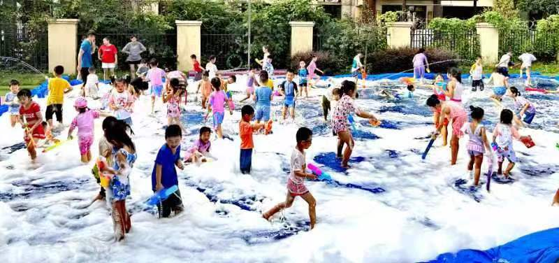 江铃汽车集团有限公司开办暑托班 四年惠及2389名职工子女_fororder_21