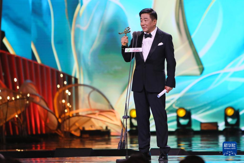 上海电视节揭晓白玉兰奖