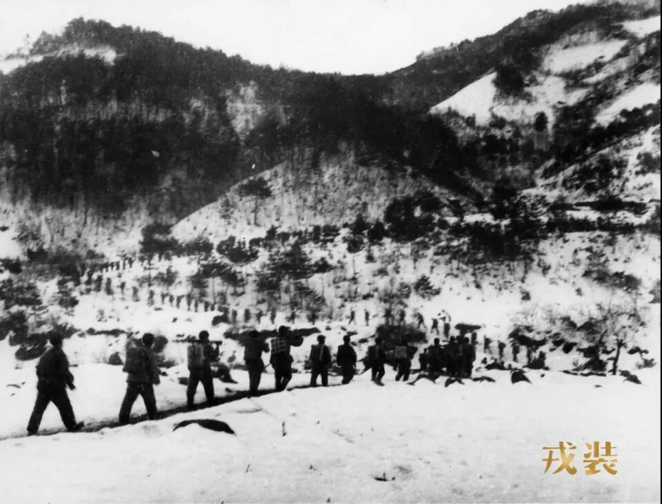 94岁老战士获终身成就奖！他的作品太震撼