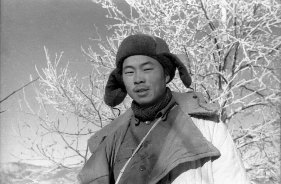 94岁老战士获终身成就奖！他的作品太震撼