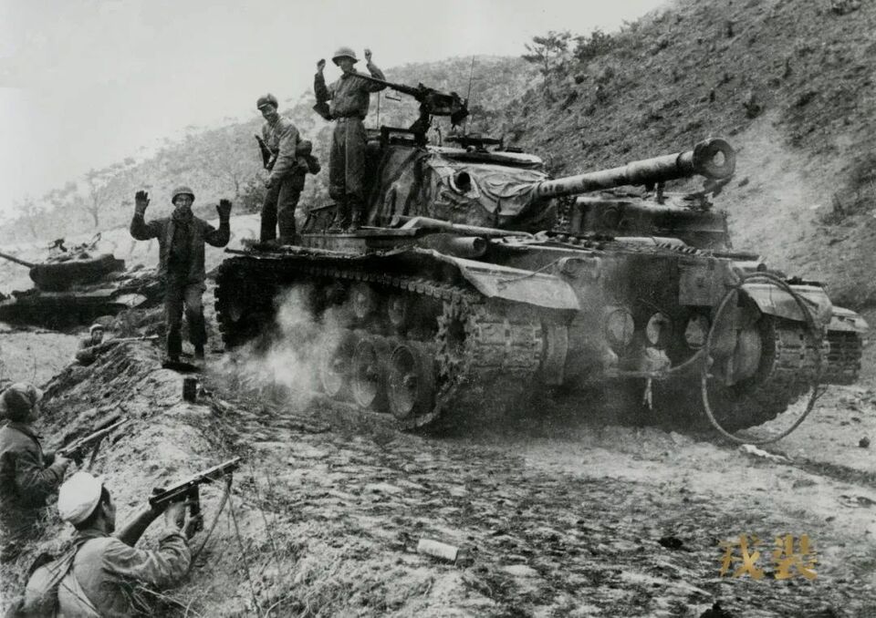 94岁老战士获终身成就奖！他的作品太震撼