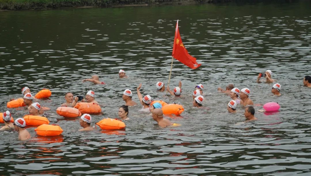 (張)樂山:包粽子、賽游泳、逛古鎮……犍為清溪古鎮端午好熱鬧_fororder_微信圖片_20230622213517