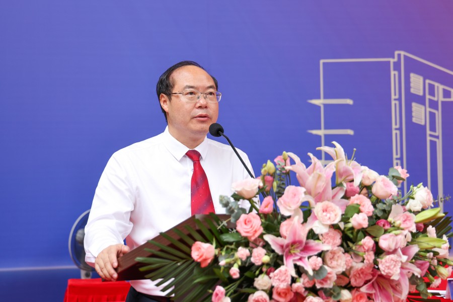 广州商学院举行2023届毕业生毕业典礼暨学士学位授予仪式