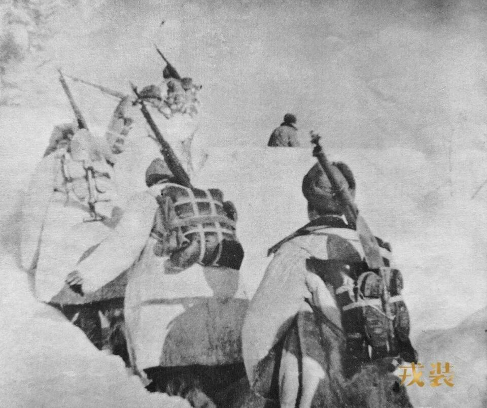 94岁老战士获终身成就奖！他的作品太震撼